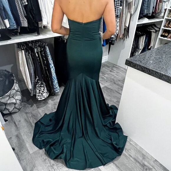 NWT Faviana Emerald Green Strapless Formal Gown $395 - Picture 7 of 14